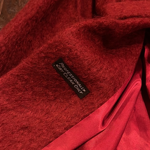 Vintage Dark Red Coat- New York Made is USA - Picture 6 of 11